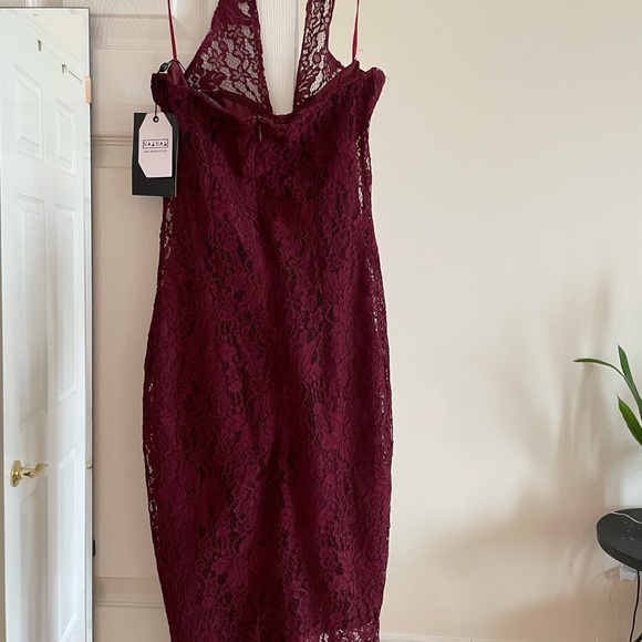 Cross Front Lace Pencil Dress with Panelled Side Wine Colour - Picture 5 of 7